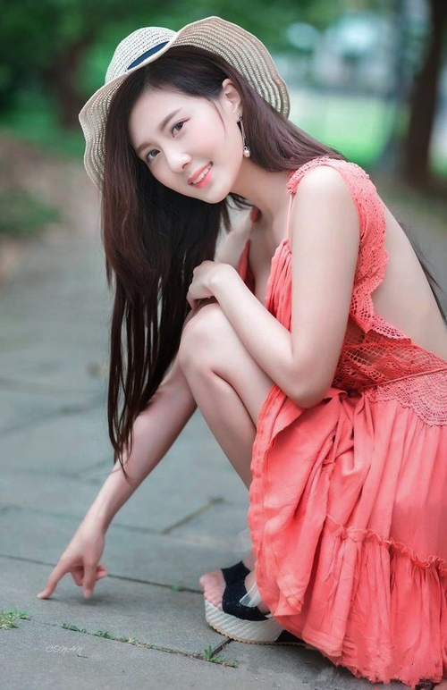 青年球员崭露头角，成为比赛最大亮点，青年球员合同