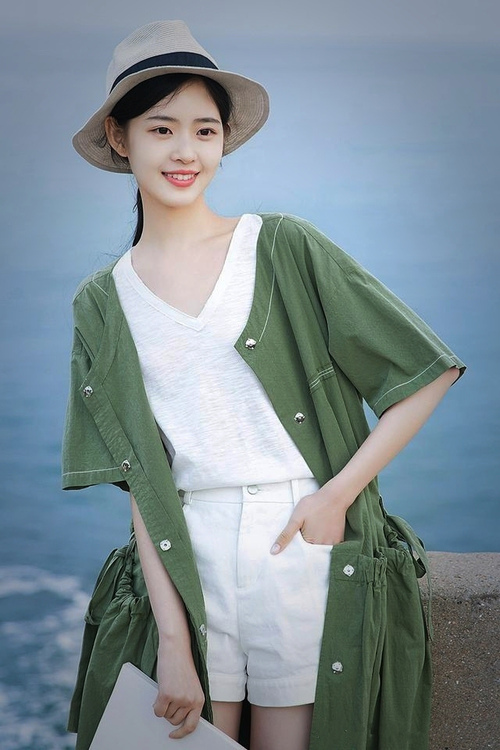 弗朗索瓦·霍尔茨豪伊泽:南非队的后场核心,精准传球助力锋线破门