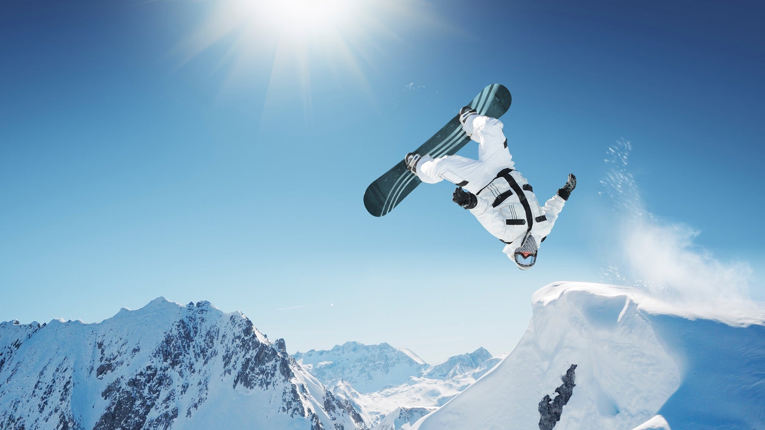 沃特·范阿特在男子计时赛中获得铜牌，范尼沃特曼